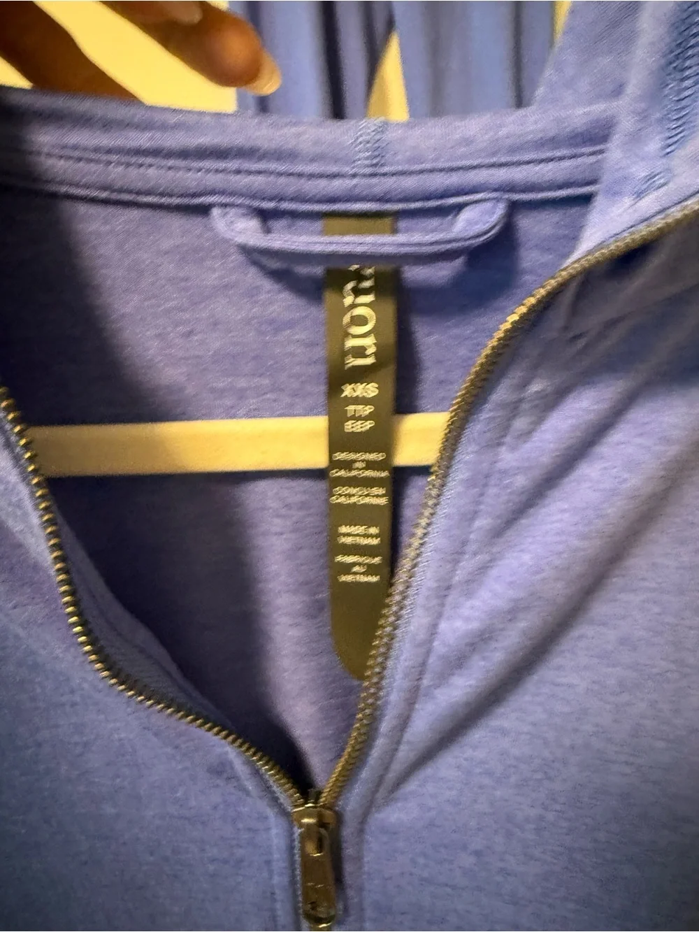 Like new vuori limited edit Zip Hoodie & Jogger Set